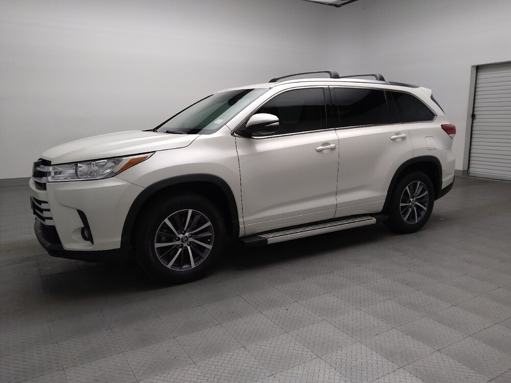 2017 Toyota Highlander in El Paso, TX 79907 - 18087800 2