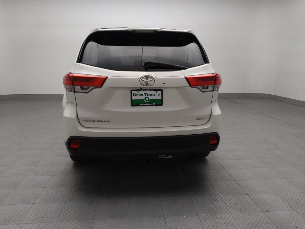 2017 Toyota Highlander in El Paso, TX 79907 - 18087800 6