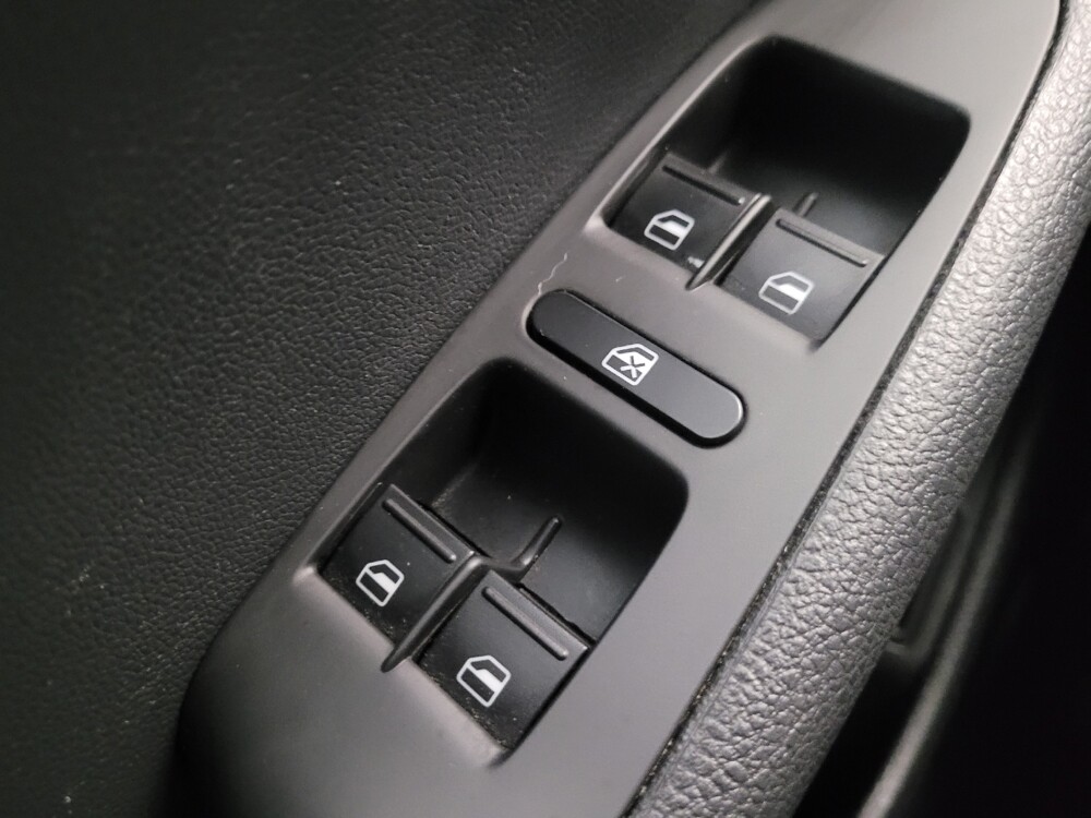 2017 Volkswagen Jetta in Tucson, AZ 85705 - 18087804 27