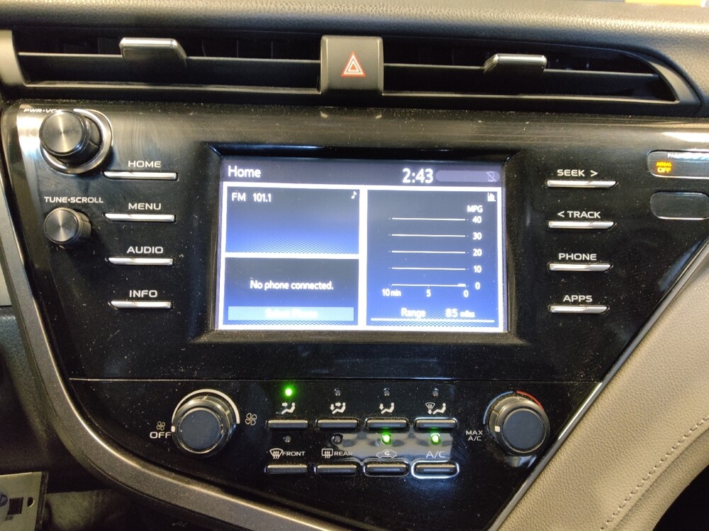 2018 Toyota Camry in Mesa, AZ 85210 - 18087808 25