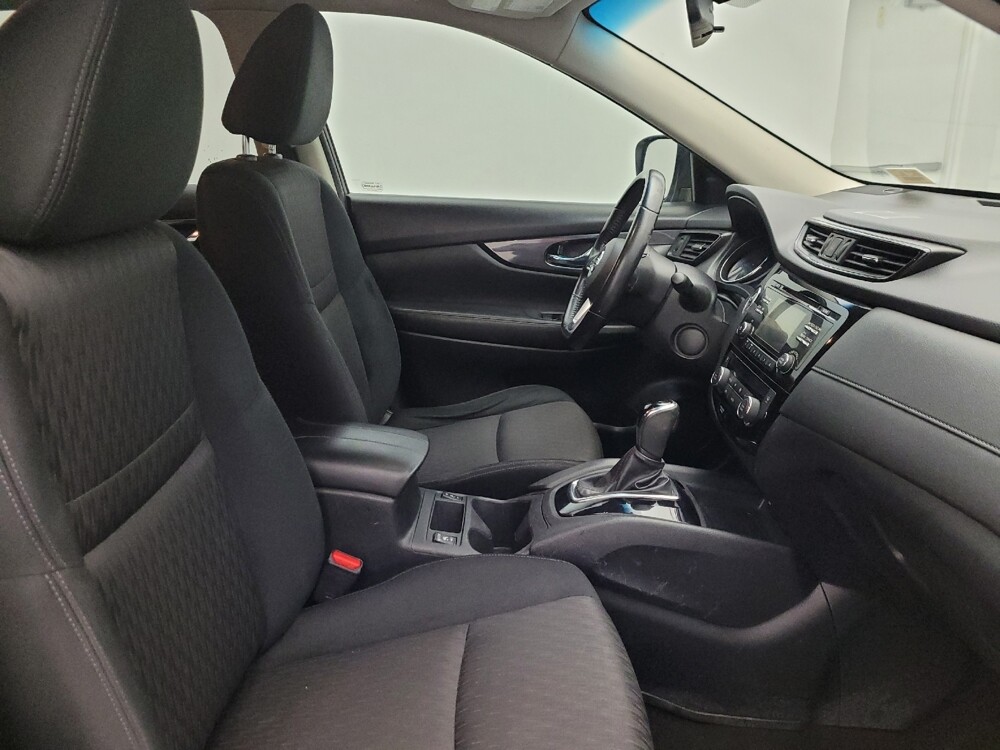 2017 Nissan Rogue in Glendale, AZ 85301 - 18087810 21