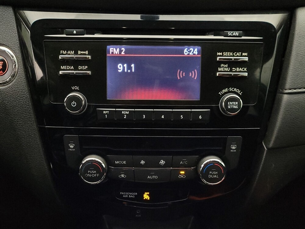 2017 Nissan Rogue in Glendale, AZ 85301 - 18087810 25