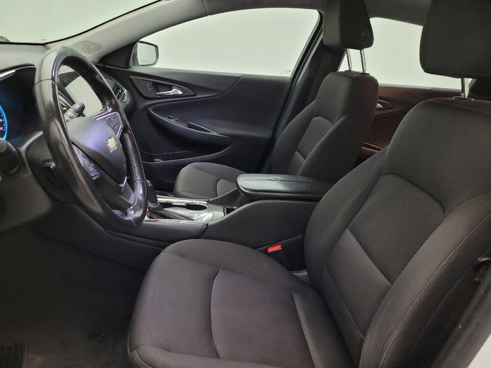 2018 Chevrolet Malibu in Albuquerque, NM 87123 - 18087813 17