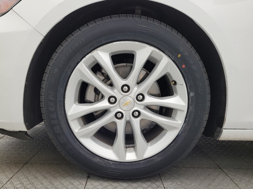 2018 Chevrolet Malibu in Albuquerque, NM 87123 - 18087813 31