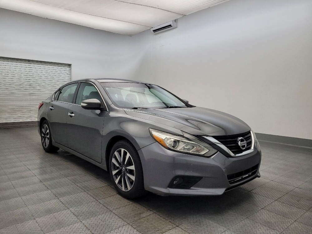 2017 Nissan Altima in Mesa, AZ 85210 - 18087815 13