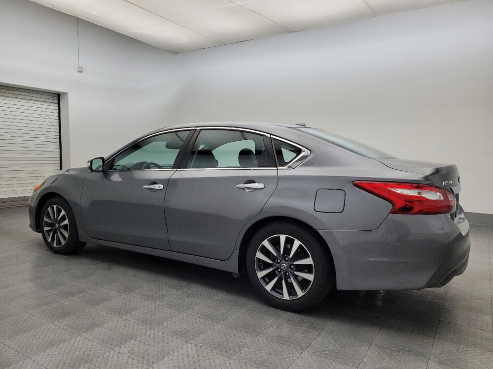 2017 Nissan Altima in Mesa, AZ 85210 - 18087815 3