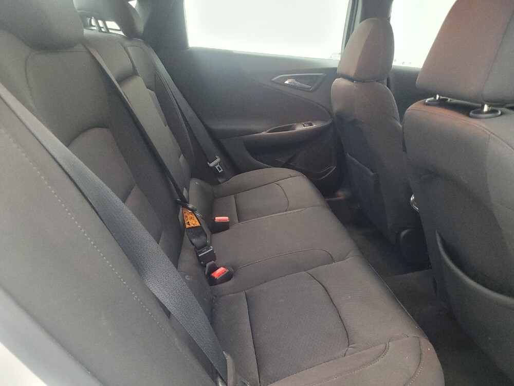 2019 Chevrolet Malibu in Tallahassee, FL 32304 - 18087825 19