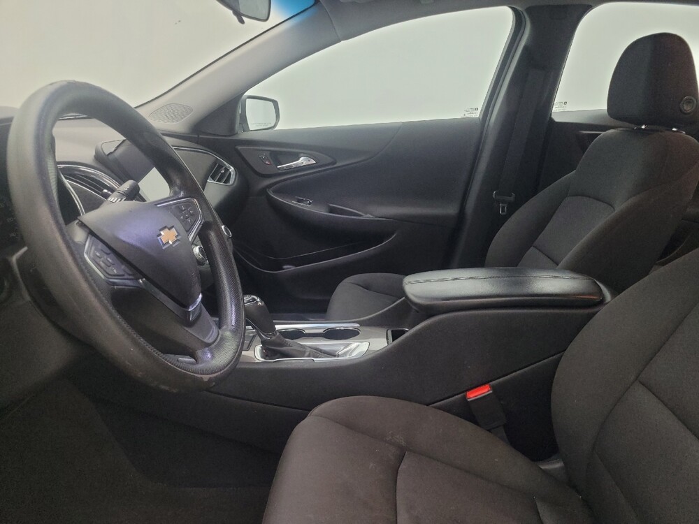 2019 Chevrolet Malibu in Tallahassee, FL 32304 - 18087825 17