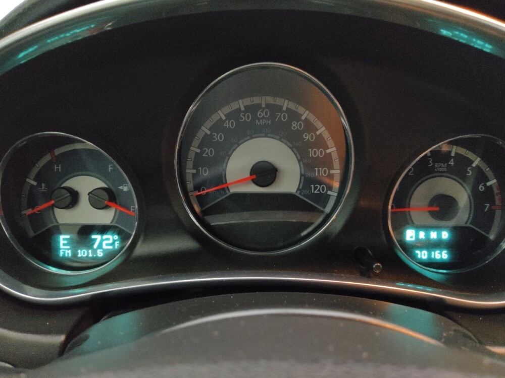 2014 Chrysler 200 in Lakeland, FL 33815 - 18087827 23