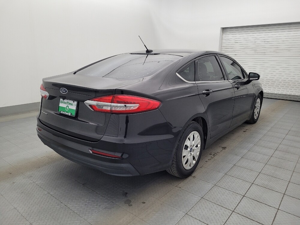 2019 Ford Fusion in Tallahassee, FL 32304 - 18087834 9