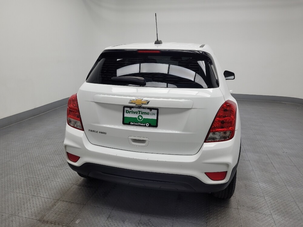 2017 Chevrolet Trax in Las Vegas, NV 89102 - 18087839 7