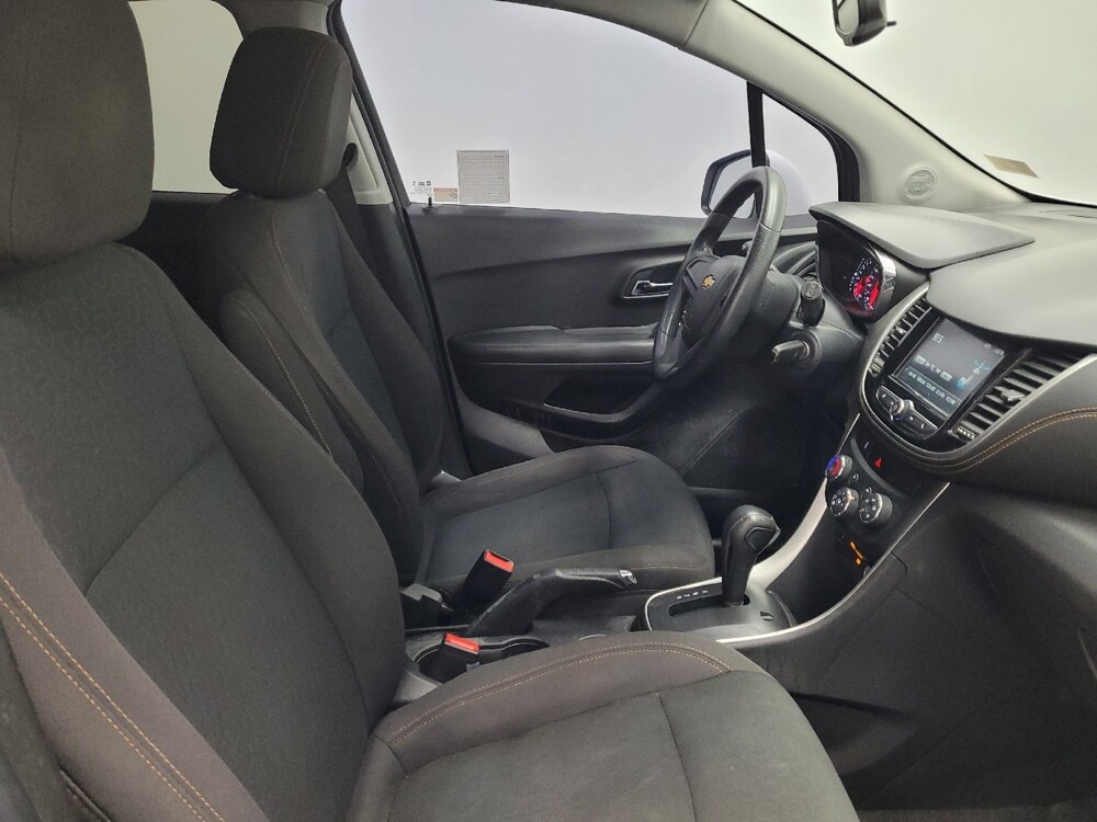 2017 Chevrolet Trax in Las Vegas, NV 89102 - 18087839 21
