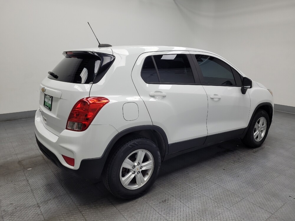 2017 Chevrolet Trax in Las Vegas, NV 89102 - 18087839 10
