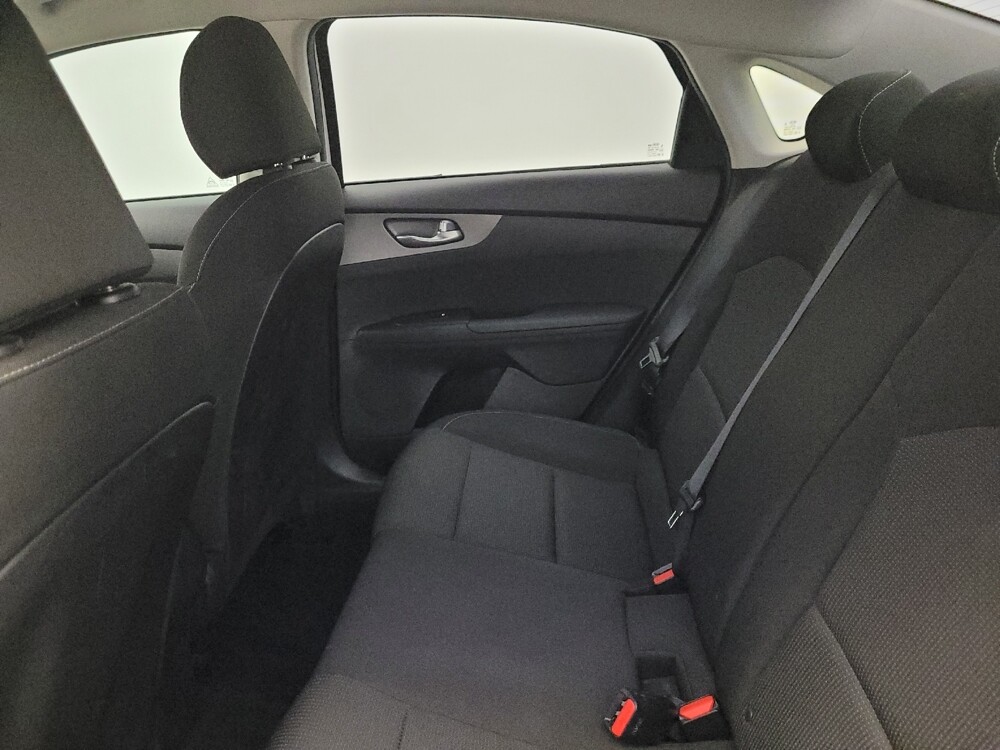 2021 Kia Forte in Glendale, AZ 85301 - 18087847 18