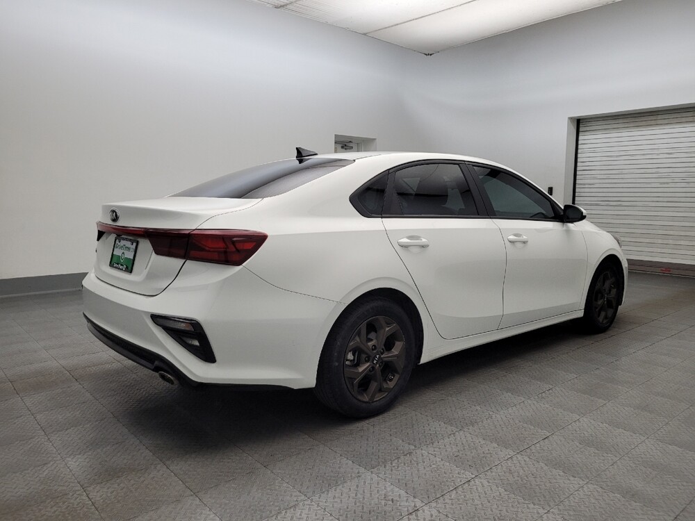 2021 Kia Forte in Glendale, AZ 85301 - 18087847 9