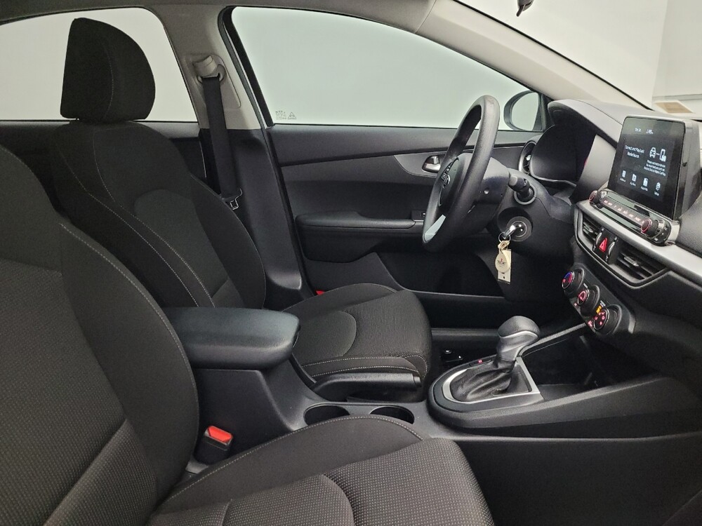 2021 Kia Forte in Glendale, AZ 85301 - 18087847 21