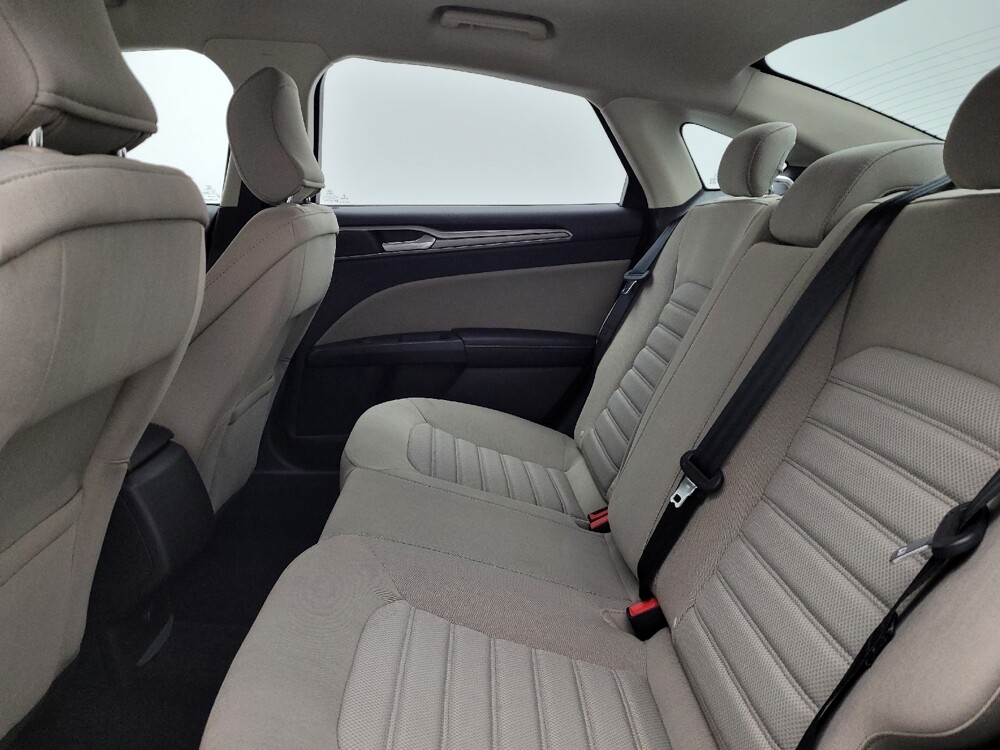 2017 Ford Fusion in Lexington, KY 40509 - 18087850 18