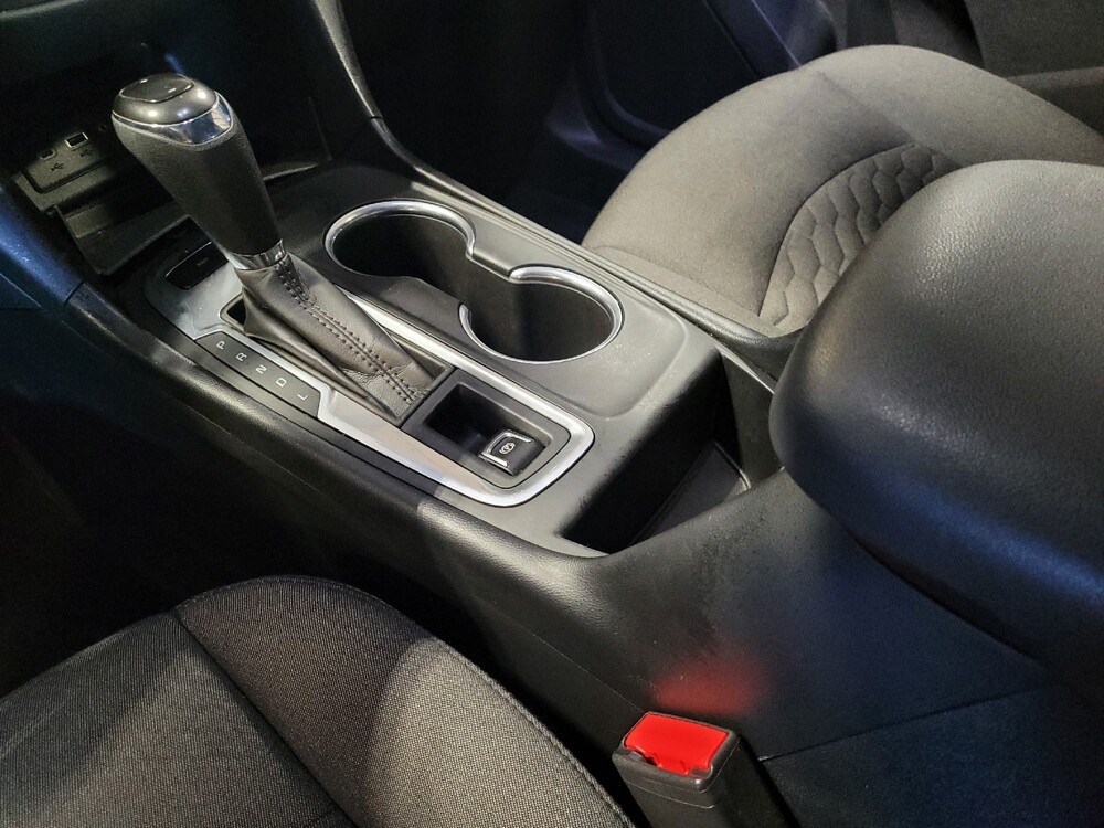 2020 Chevrolet Equinox in Savannah, GA 31419 - 18087851 26