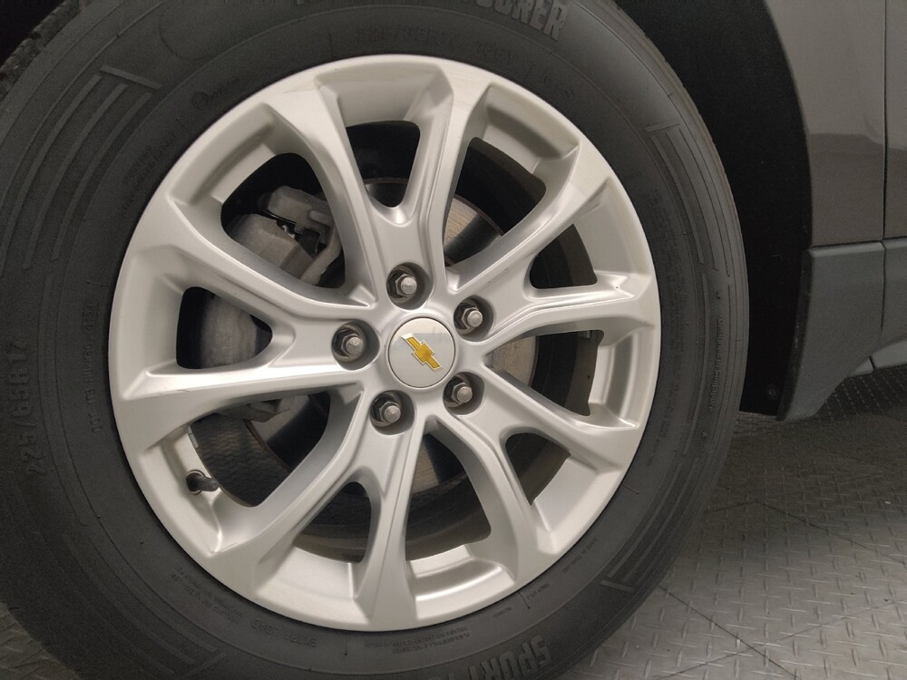 2020 Chevrolet Equinox in Savannah, GA 31419 - 18087851 31