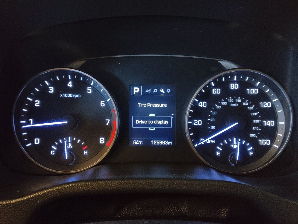 2018 Hyundai Elantra in Jacksonville, FL 32210 - 18087859 23