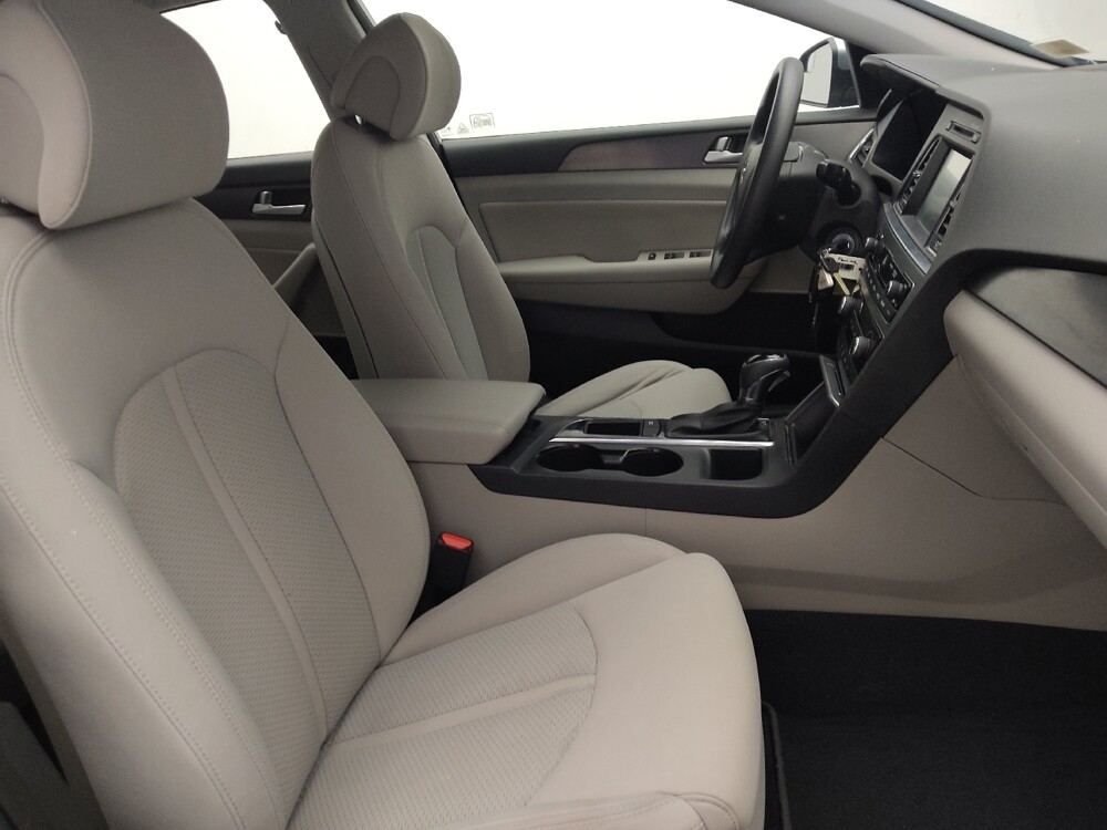 2016 Hyundai Sonata in Jacksonville, FL 32210 - 18087860 21