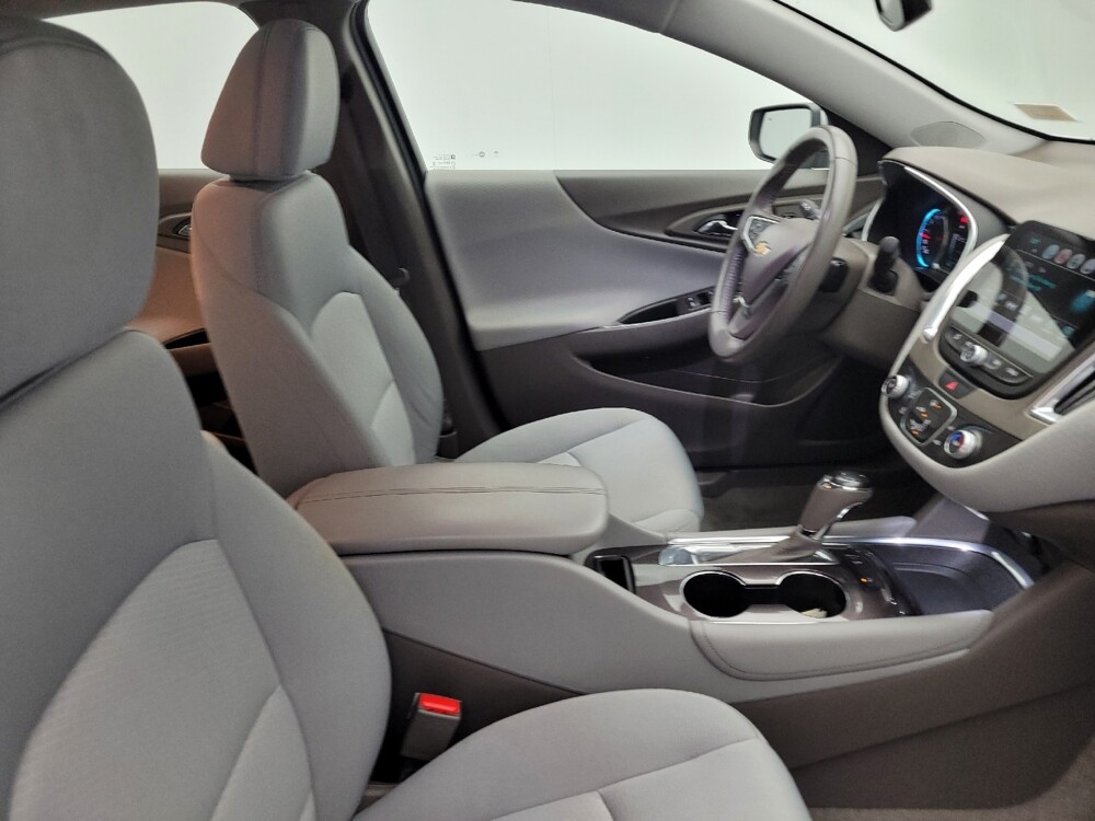 2018 Chevrolet Malibu in Chesapeake, VA 23320 - 18087874 21