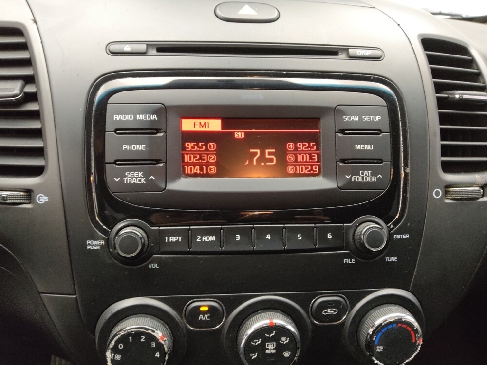 2017 Kia Forte in Lakewood, CO 80215 - 18087878 25