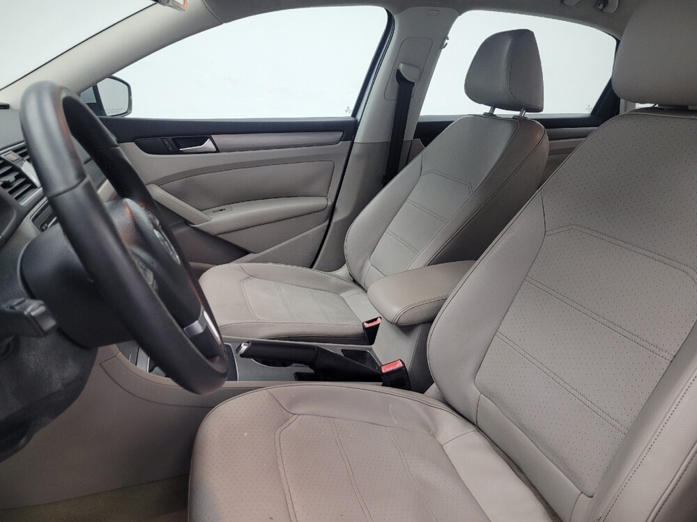 2014 Volkswagen Passat in Huntsville, AL 35816 - 18087884 17