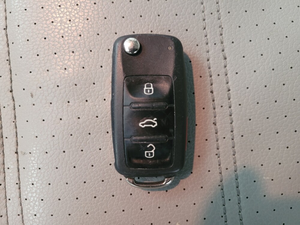 2014 Volkswagen Passat in Huntsville, AL 35816 - 18087884 32