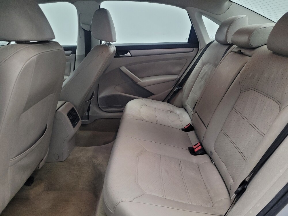 2014 Volkswagen Passat in Huntsville, AL 35816 - 18087884 18