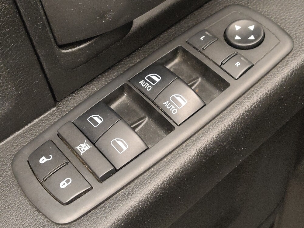 2019 RAM 1500 in Live Oak, TX 78233 - 18087894 27