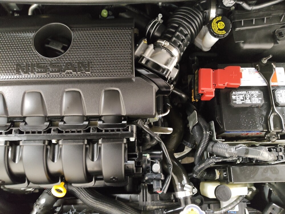 2015 Nissan Sentra in Fairfield, OH 45014 - 18087895 30