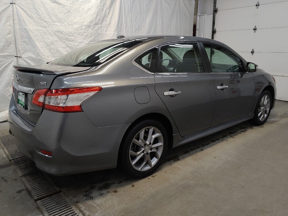 2015 Nissan Sentra in Fairfield, OH 45014 - 18087895 10