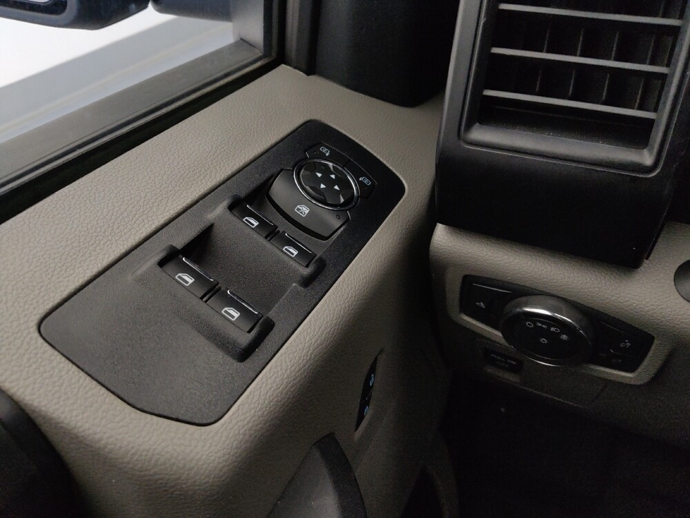 2017 Ford F150 in Independence, MO 64055 - 18087899 27