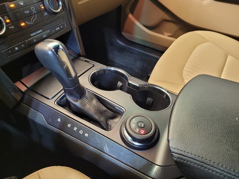 2017 Ford Explorer in Miamisburg, OH 45342 - 18087902 26