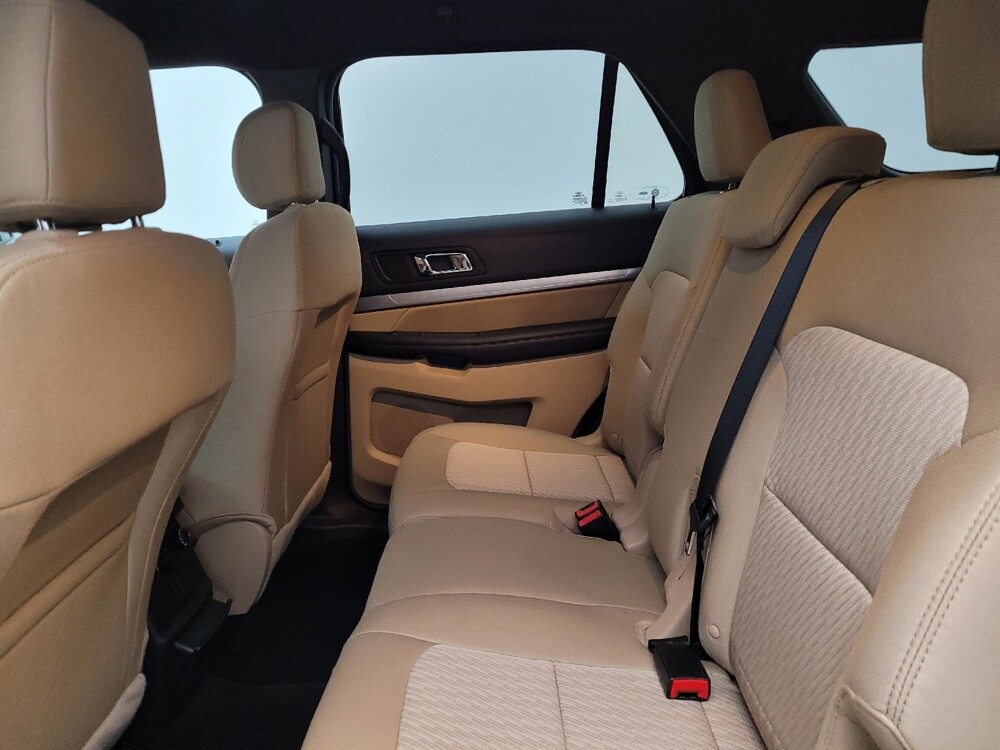2017 Ford Explorer in Miamisburg, OH 45342 - 18087902 18