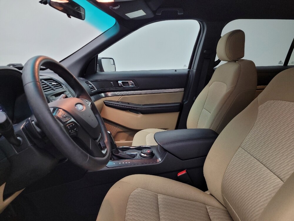 2017 Ford Explorer in Miamisburg, OH 45342 - 18087902 17