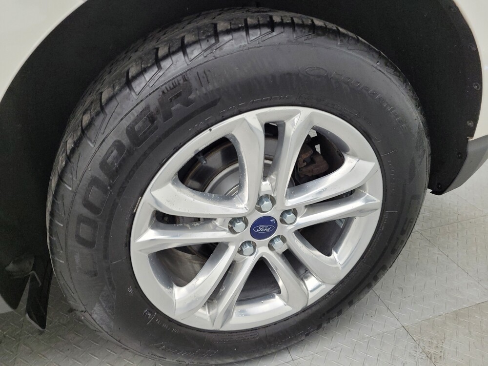 2016 Ford Edge in Cincinnati, OH 45255 - 18087905 31