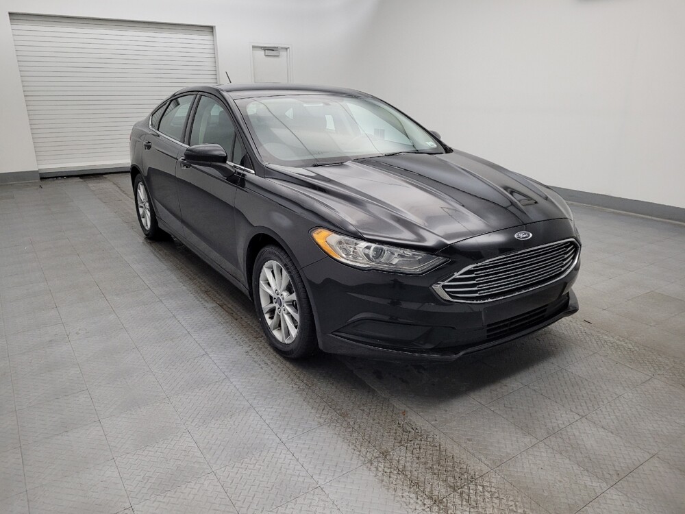 2017 Ford Fusion in Maple Heights, OH 44137 - 18087906 13