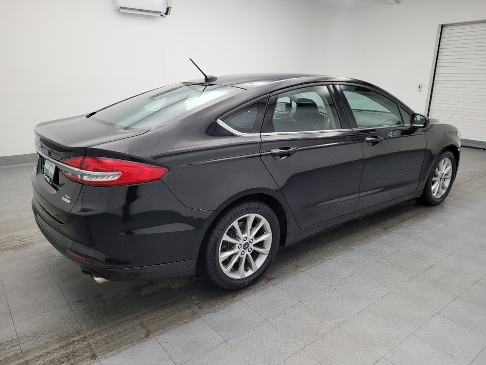 2017 Ford Fusion in Maple Heights, OH 44137 - 18087906 10