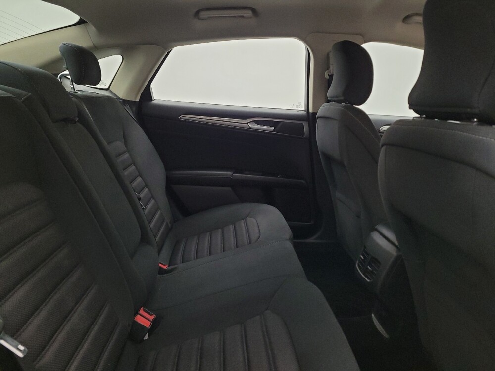 2017 Ford Fusion in Maple Heights, OH 44137 - 18087906 19