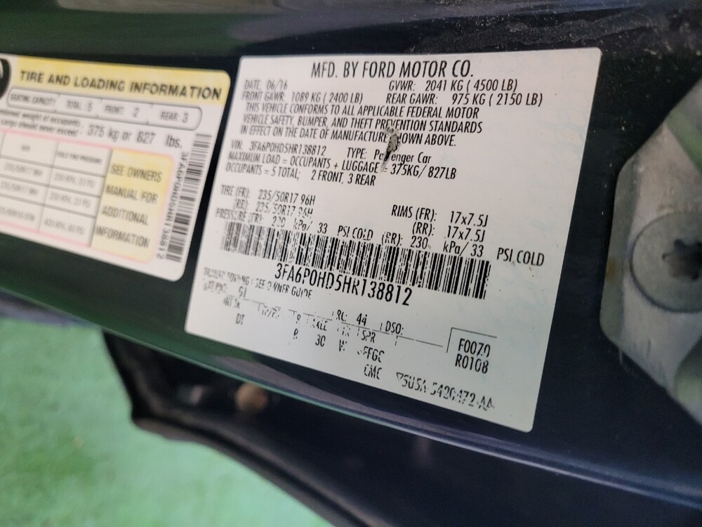 2017 Ford Fusion in Maple Heights, OH 44137 - 18087906 33