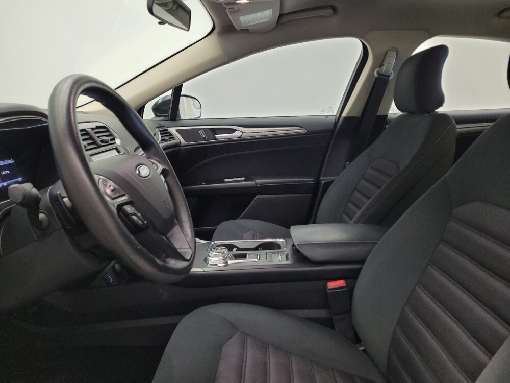 2017 Ford Fusion in Maple Heights, OH 44137 - 18087906 17