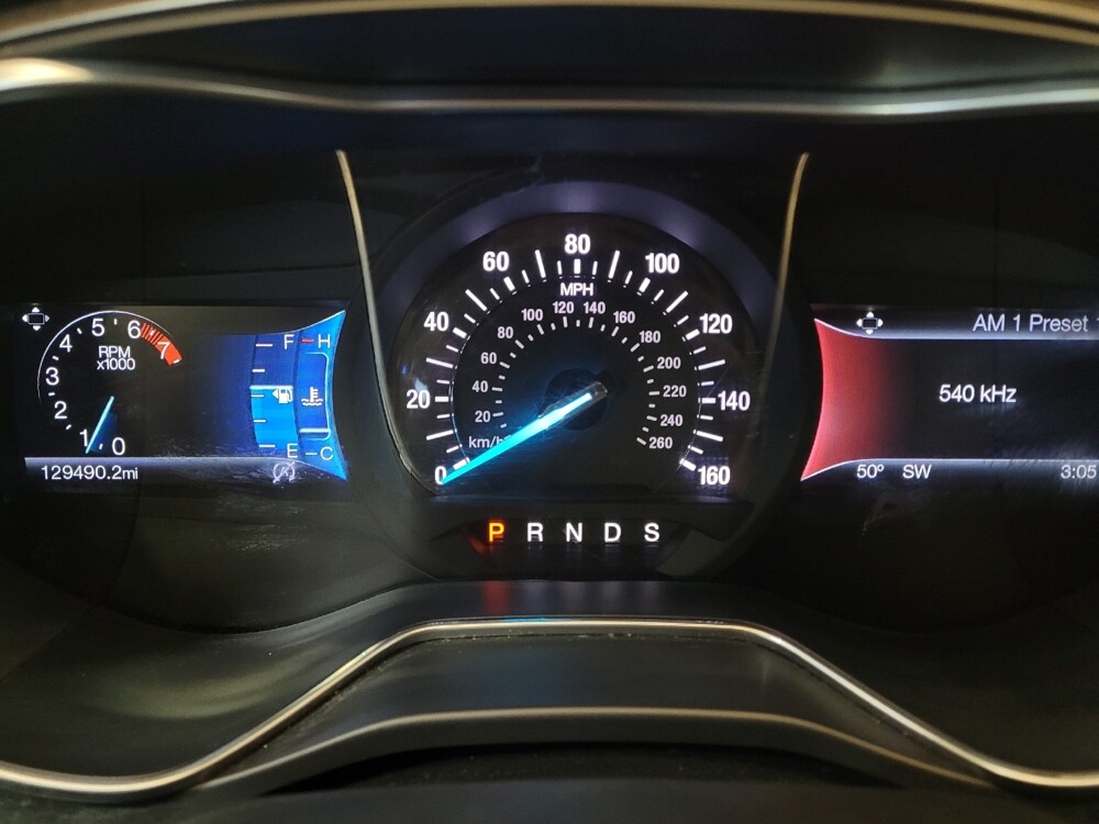 2017 Ford Fusion in Maple Heights, OH 44137 - 18087906 23