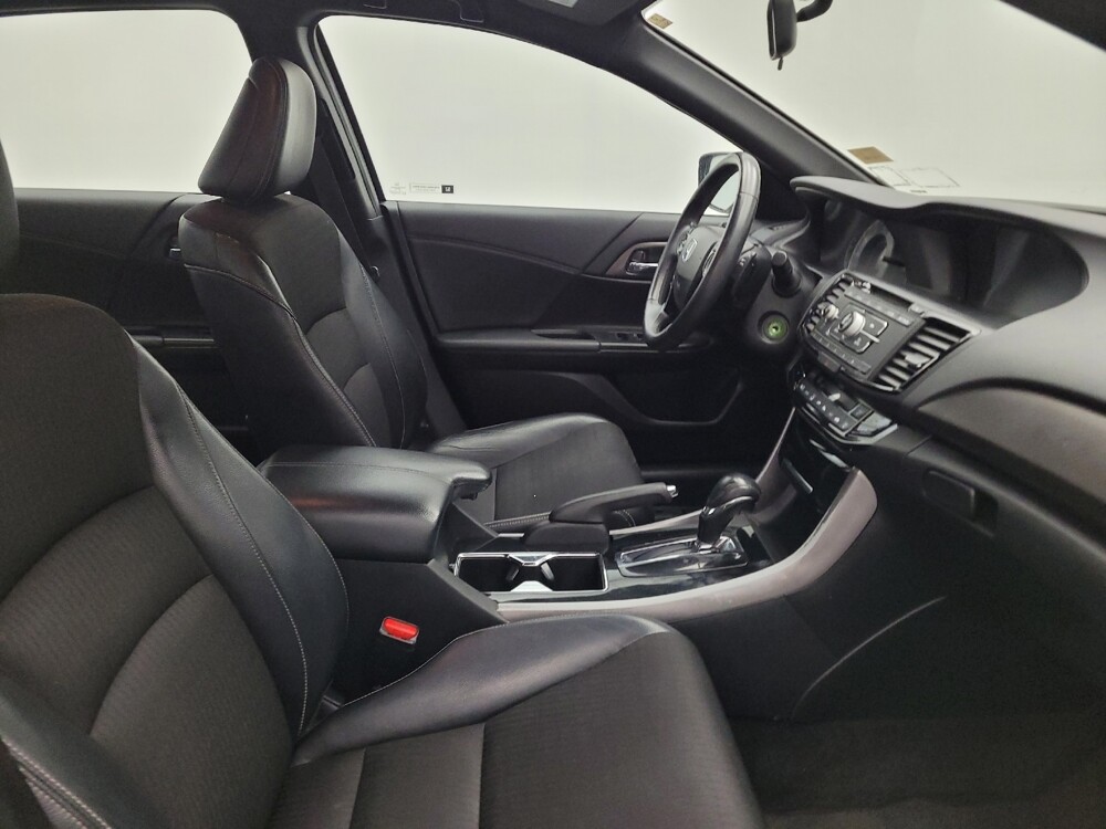 2017 Honda Accord in Maple Heights, OH 44137 - 18087918 21