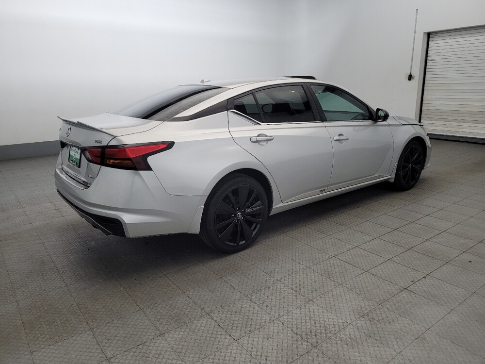 2020 Nissan Altima in Pittsburgh, PA 15236 - 18087922 10