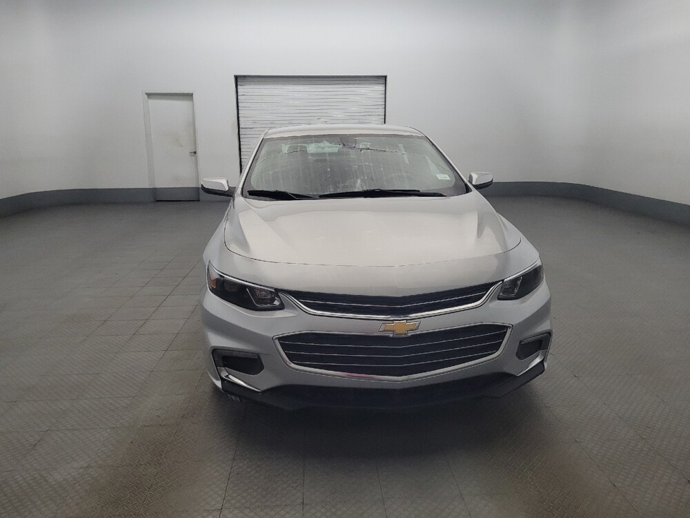 2018 Chevrolet Malibu in Newport News, VA 23601 - 18087930 14