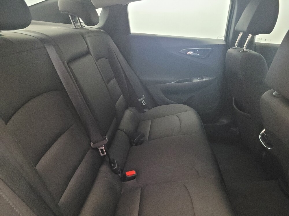 2018 Chevrolet Malibu in Newport News, VA 23601 - 18087930 19