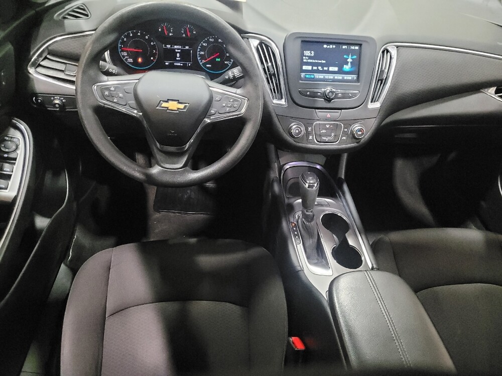 2018 Chevrolet Malibu in Newport News, VA 23601 - 18087930 22