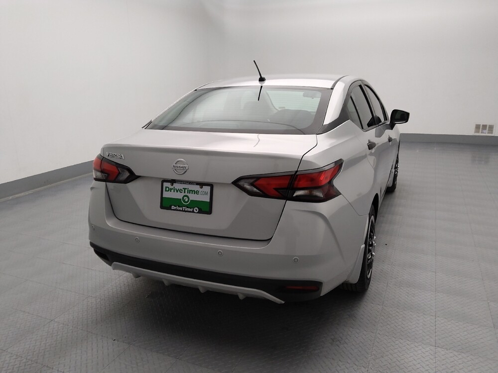 2020 Nissan Versa in Independence, MO 64055 - 18087942 7